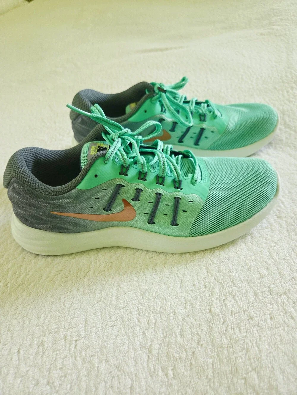 Nike ✨️ Women's Lunarstelos Shield Mint Green Running Shoes Size 7.5
